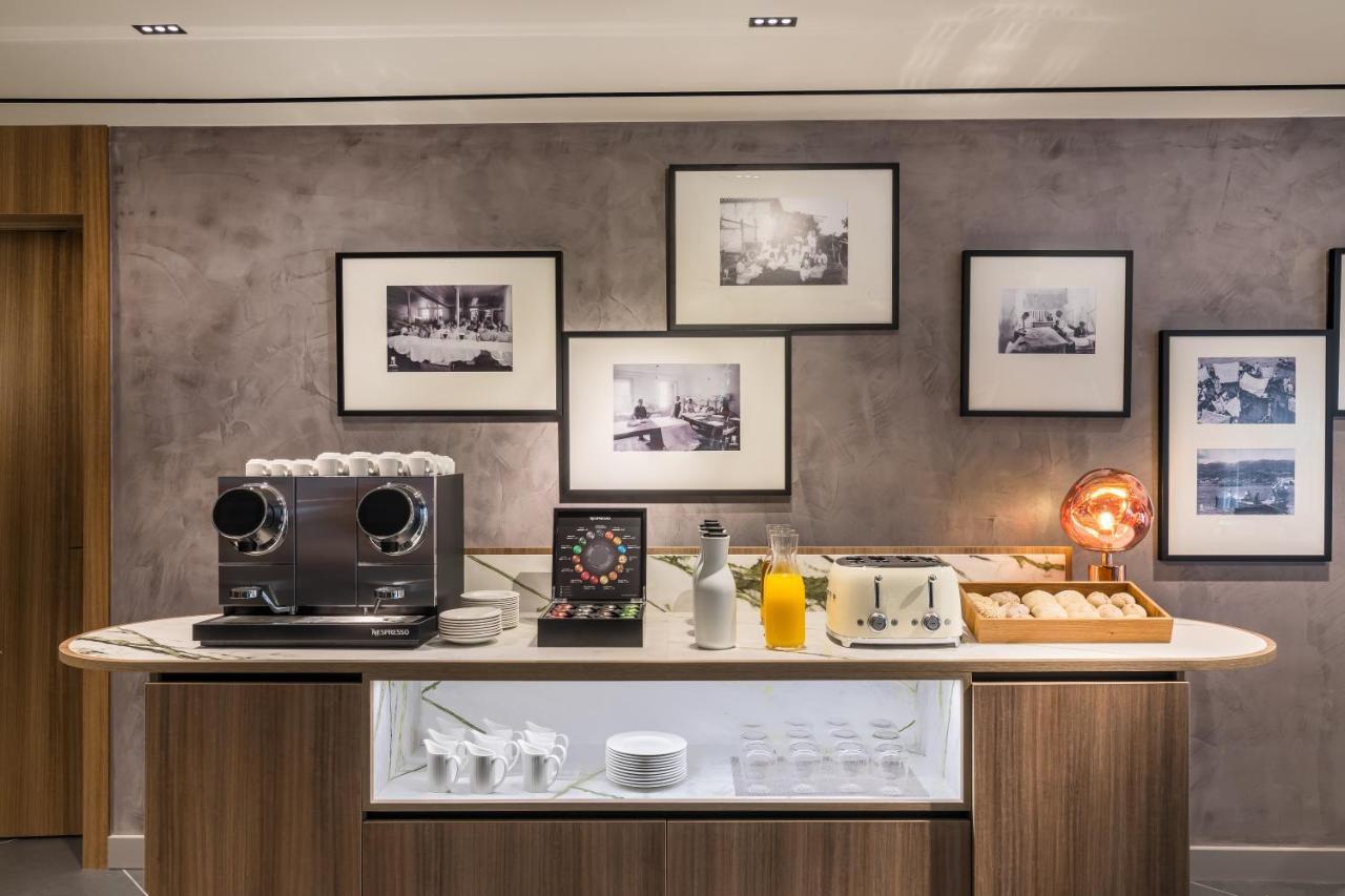 ホテル Barcelo Funchal Oldtown エクステリア 写真 The coffee bar at the lounge